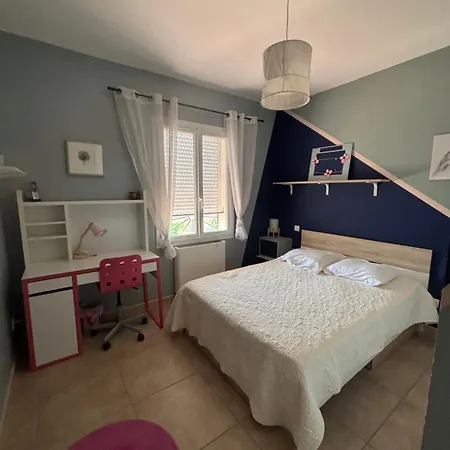 La Maison Du Soleil Saint-Theodorit